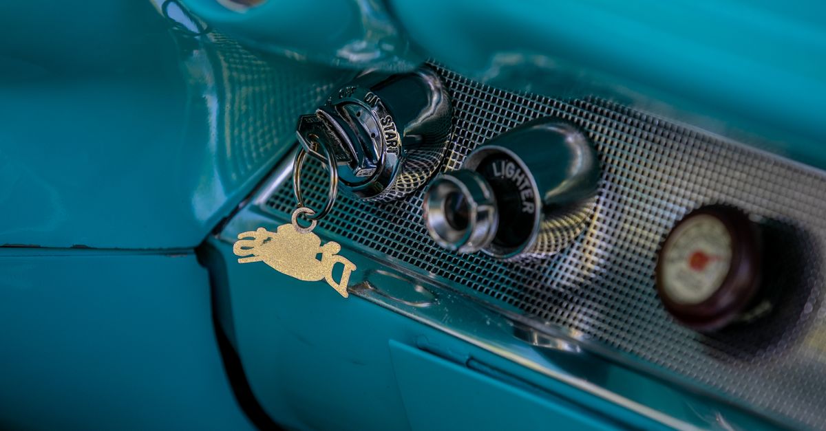 Hyundai car key fob — Mike Locksmiths