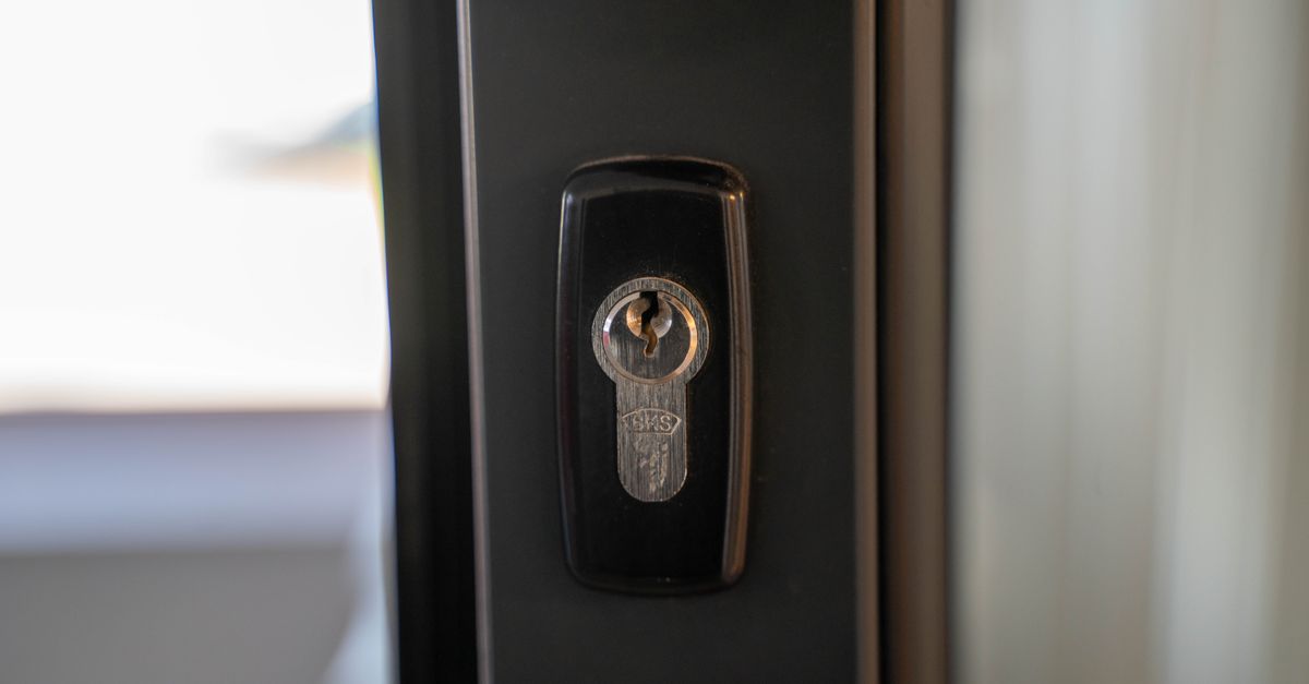 Looking for the Cheapest Locksmith? Read This First — Mike Locksmiths