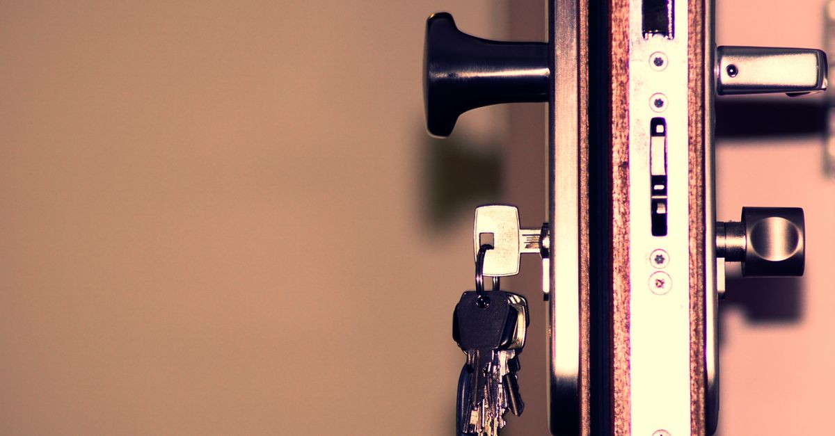 Do Locksmiths Charge by the Hour or a Flat Fee? — Mike Locksmiths