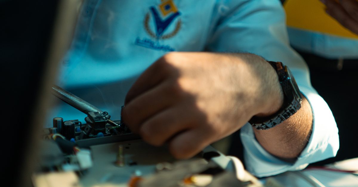 key maker professional — Mike Locksmiths
